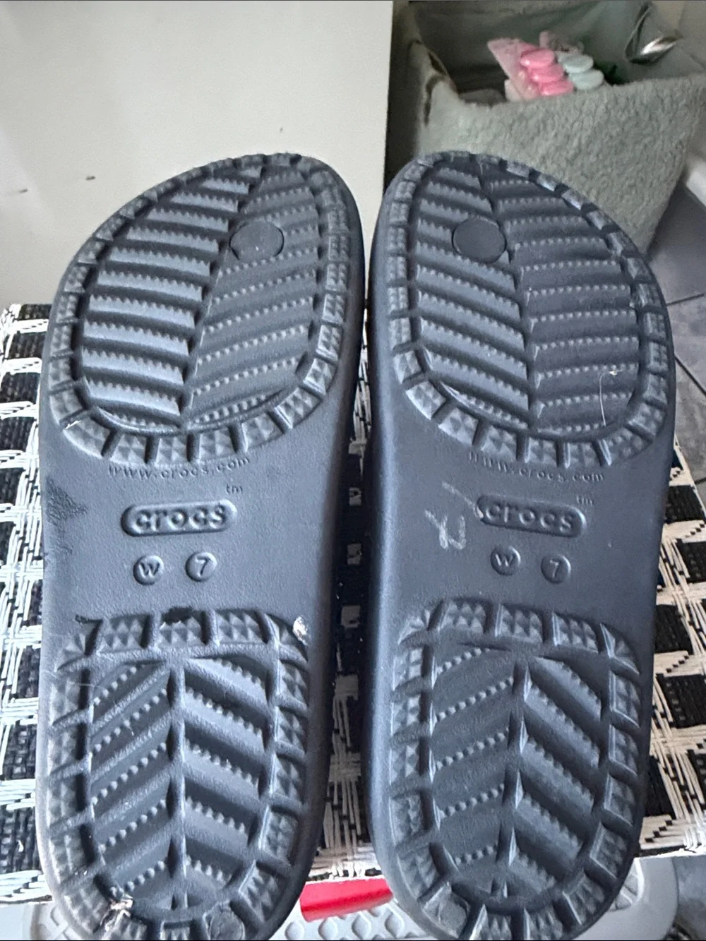 CROCS Women's Black Glitter Flip Sandals